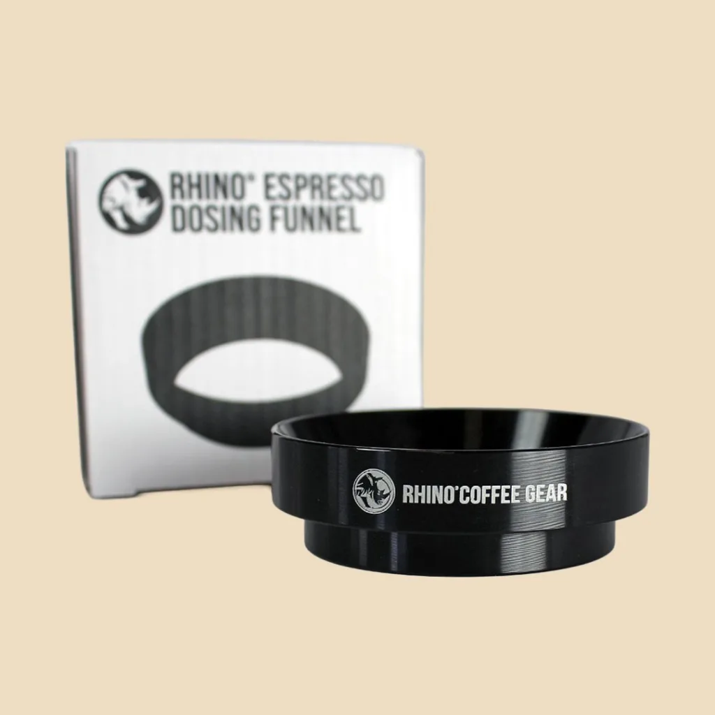 Rhino Dosing Funnel RCGFUNNEL58 junto a su caja