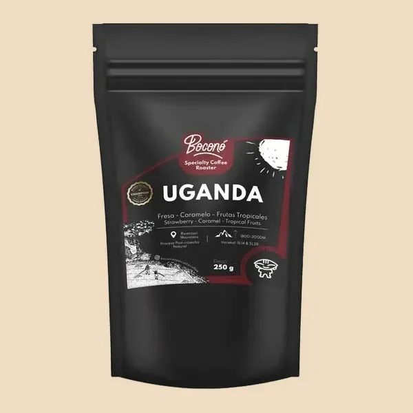 Bolsa negra de 250 g de Boconó con la etiqueta de Uganda y las notas de cata impresas al frente.
